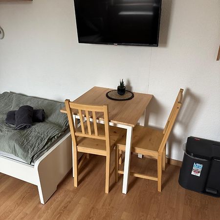 Guenstiges Apartment Gelsenkirchen Schalke Exterior photo