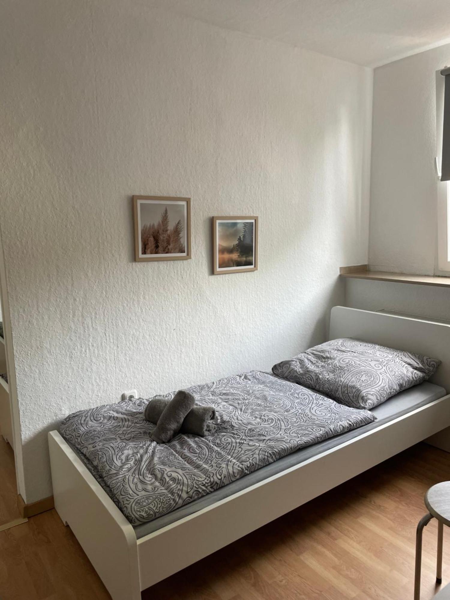 Guenstiges Apartment Gelsenkirchen Schalke Exterior photo